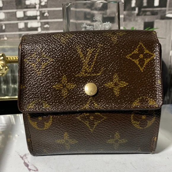 Authentic Louis Vuitton Monogram Elise Wallet - Picture 5 of 16